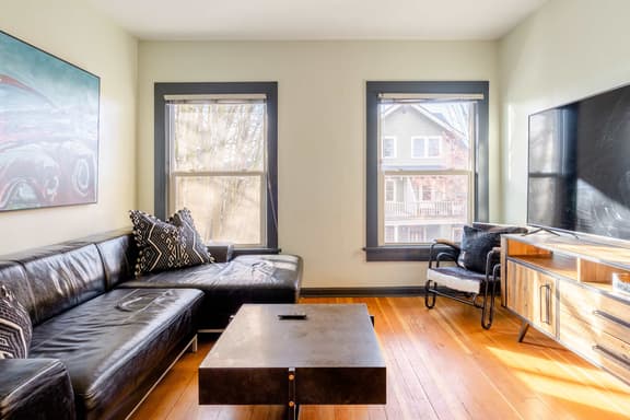 SE 25th [Towers] 3 (1426)