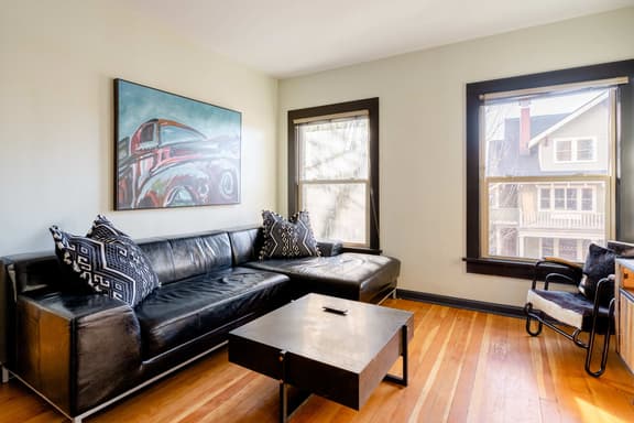 SE 25th [Towers] 3 (1426) - Image 1