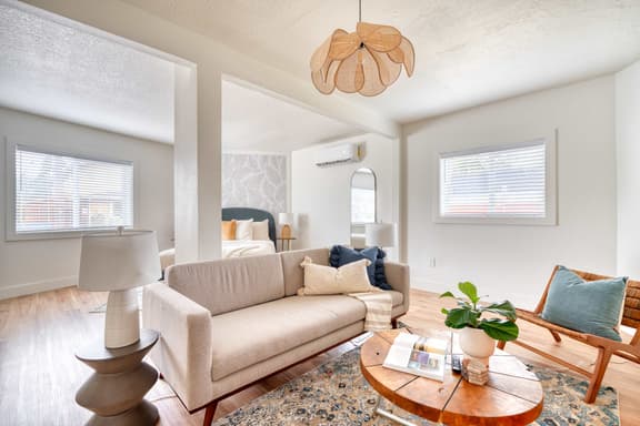 SE Milwaukie 3 (4335) - Image 1