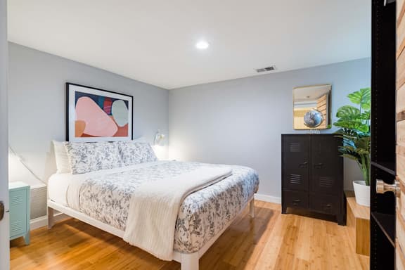NW Northrup 2 (1616) - Image 1