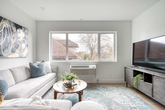 N Vancouver 302 (4980) (Small)