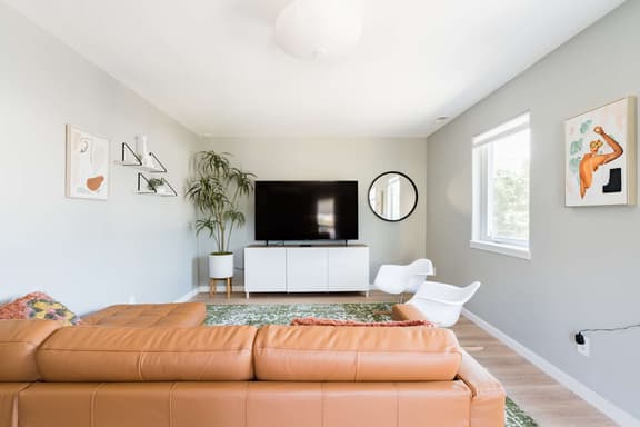NW Northrup 1 (1616) Small