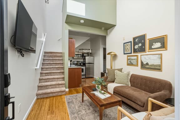 NW 19th [NORM] 8 (1415)