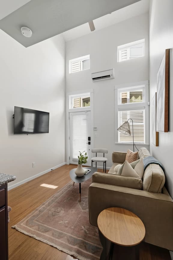 NW 19th [NORM] 5 (1415)