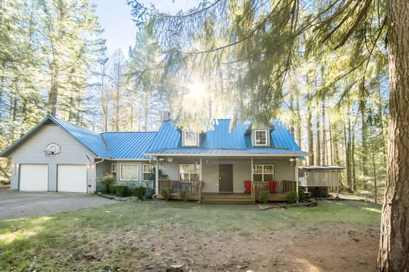 E Barlow Trail (69280)